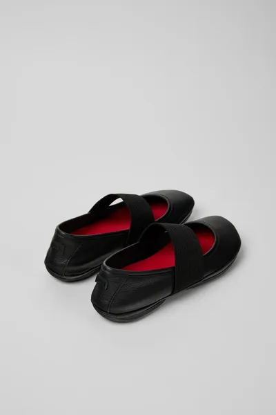 Right Black Ballerinas for Women - Autumn / Winter collection - Image 2