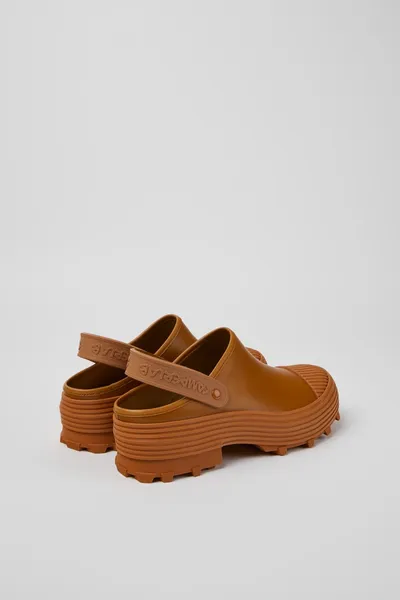 Tracktori Brown Clogs for Unisex - Autumn / Winter collection - Image 2