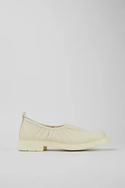 Neuman White Ballerinas for Unisex - Autumn / Winter collection