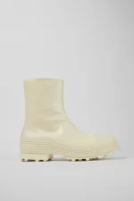 Tracktori White Ankle Boots for Unisex - Autumn / Winter collection