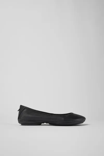 Right Black Ballerinas for Women - Autumn / Winter collection